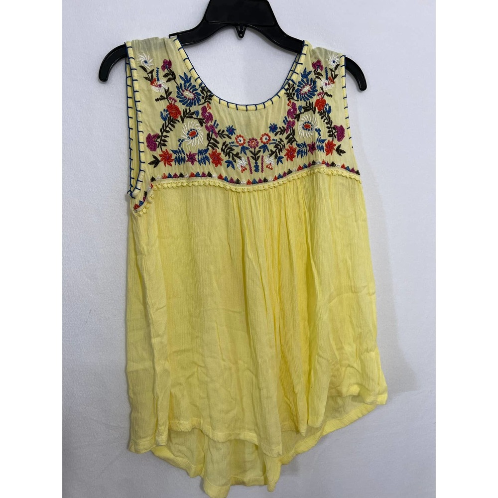 STUDIO WEST WOMEN EMBROIDERED TANK TOP SIZE MEDIUM